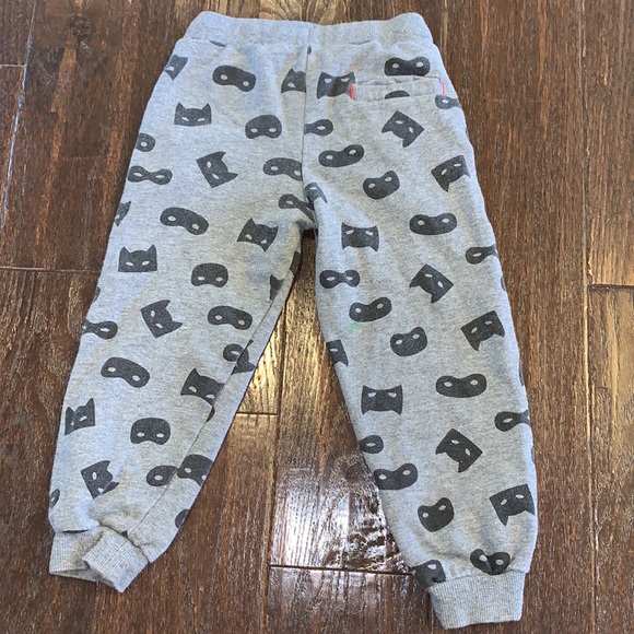 Andy & Evan mysterious hero of quarantine hooded sweatsuit set - Picture 7 of 8